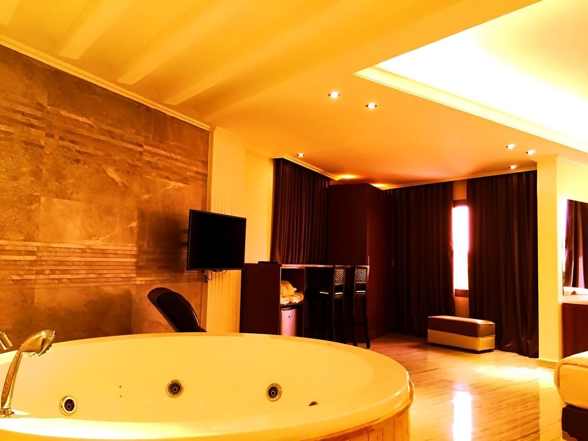 Ţabarjā Aphrodite Hotel מראה חיצוני תמונה